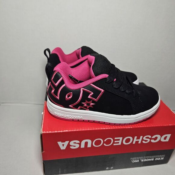 DC Shoes Kids Pink & Black Size 1.5 Elastic Lace Shoes Black NEW In box - Picture 1 of 8